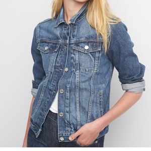 GAP Icon Denim Jacket